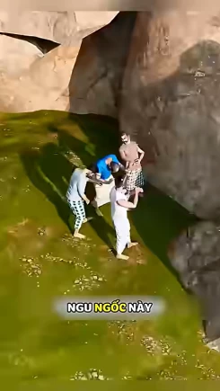 Người đàn ông đập xuyên núi bị chế nhạo