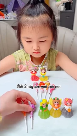 Đổi công chúa nhỏ lấy kẹo mút